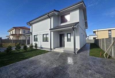Duplex cu 3 camere cu Teren 250 Mp în Moșnița Nouă