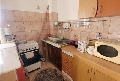 Casă individuală cu 4 camere cu Teren 2500 Mp în Lazu - 12