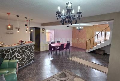 Vila de vacanta cu 4 camere de vanzare in Valea Doftanei - 13