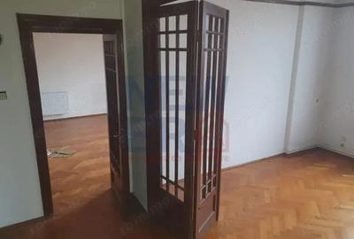 De vanzare apartament ultracentral spa?ios - Calea Calara?i