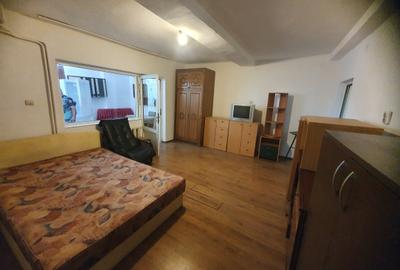 Casă cu 2 camere cu Teren 40 Mp în Km 5 - 4