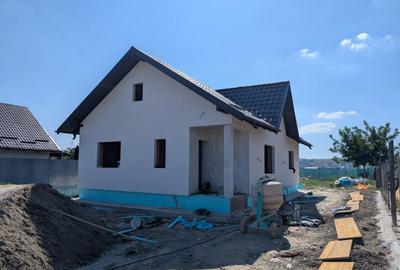 Casă cu 3 camere cu Teren 300 Mp în Central - 21