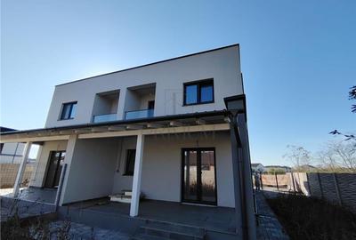 Duplex modern - compartimentare practica - toate utilitatile. - 3