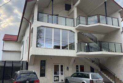 Spațiu comercial, de 400 mp, în Central - 8