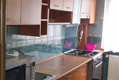 Apartament cu 3 camere decomandat, mobilat în Colentina - 1
