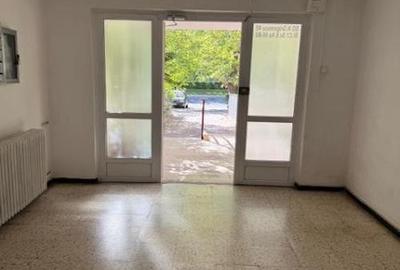 Apartament cu 4 camere decomandat în Titan - 5