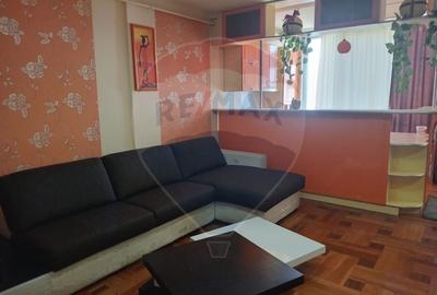 APARTAMENT SUPERB DE vanzare cu 3 CAMERE TIP SAMANTA ZONA UTA!!! - 2
