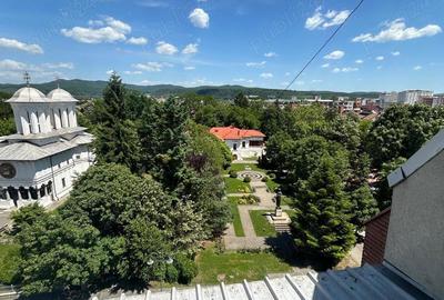 Apartament cu 2 camere decomandat în Ultracentral - 4