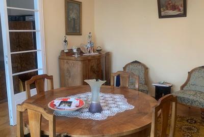 LOCATIE , LOCATIE !! - 4