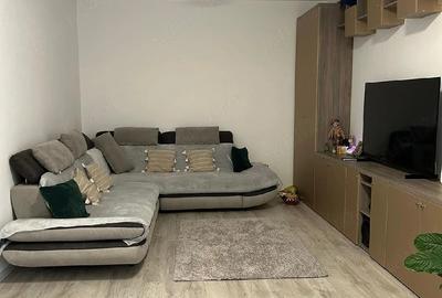 Apartament cu 4 camere decomandat în Central - 1