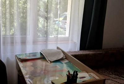 Apartament cu 3 camere semidecomandat în Central - 6