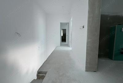 Casă cu 5 camere cu Teren 354 Mp în Moșnița Veche - 10