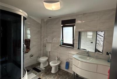 Casă cu 4 camere cu Teren 1200 Mp în Tulucești - 1