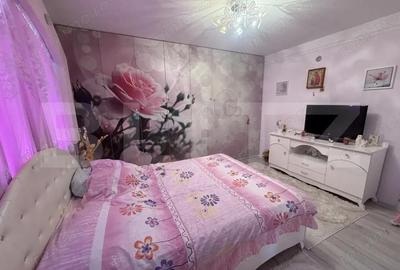 Casă cu Teren 3837 Mp în Central - 6