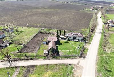 Casă cu 4 camere în Bologaia - 3