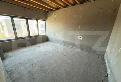 Casă cu 5 camere cu Teren 389 Mp în Central - 11