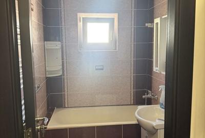 Apartament cu 3 camere decomandat în Central - 4