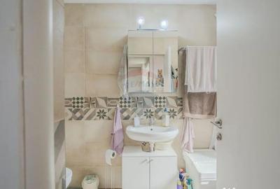 Casă cu 7 camere cu Garaj în Colonia 1 Mai - 4