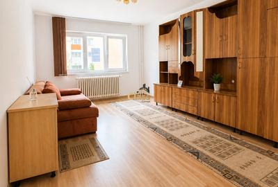 Apartament cu 2 camere decomandat, mobilat în Între Lacuri