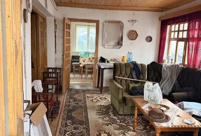 Casă cu 4 camere în Albești - 2