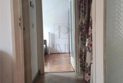 PIATA 700 - ETAJ 2 - CURTE INTERIOARA - 3 CAMERE - 12