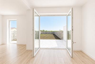 Duplex cu 5 camere cu Canalizare în Remetea Mare - 9