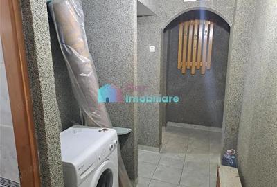 Apartament cu 3 camere semidecomandat în George Enescu - 2
