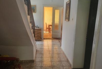 Casa de vânzare +teren - 5