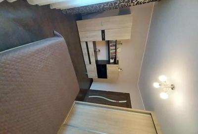 Casă cu 7 camere cu Teren 400 Mp în 23 August - 11