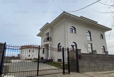 Casă cu 4 camere în Băneasa - 2