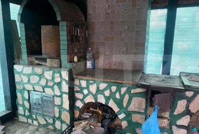 Casa de vanzare, cu 4 camere, 268 mp + teren 786 mp, zona-M - 10