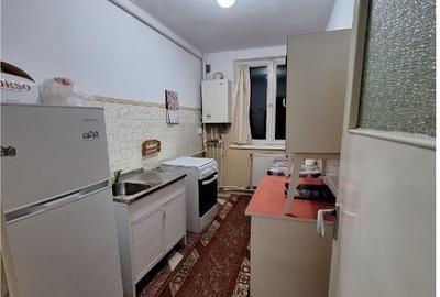 Apartament cu 2 camere decomandat în Cornișa - 5
