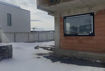 Casă cu 4 camere în Cristian - 5