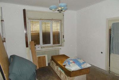 Casa, Timisoara, zona Aleea Ghirodei, de la Aleea Ghirodei inspre Canalul Bega 4 camere, 500mp teren - 3