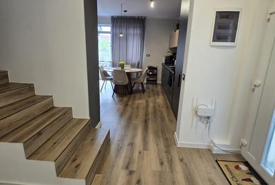 Duplex despartit prin camera tehnica - 4 camere Toate Utilitatile Duplex despartit prin camera tehnica - 4 camere Toate Utilitatile - 9