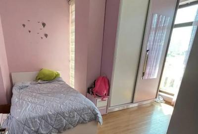 Casă cu 7 camere cu Teren 120 Mp în Colentina - 13