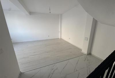 Casă cu 4 camere cu Teren 104 Mp în Central - 7