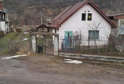 Casă în Central - 1