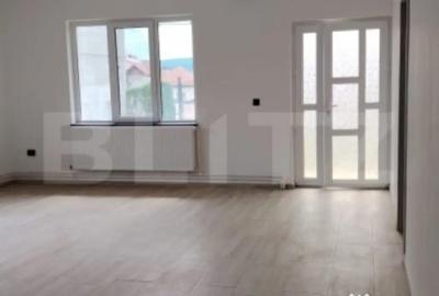 Casă cu 7 camere cu Teren 1388 Mp în Central - 16
