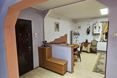 Apartament cu 3 camere decomandat în Central - 6