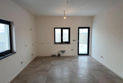 Comision 0 - Dezvoltator vinde casa pe parter, 85mp, asfalt, toate utilitatile! - 2