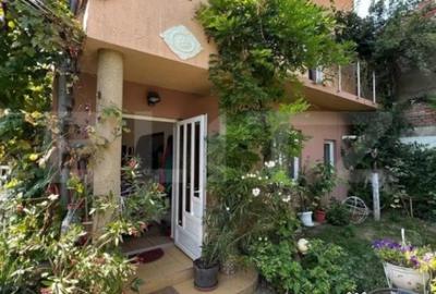 Casă cu 5 camere cu Teren 500 Mp în Semicentral
