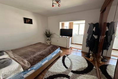 Aviației 2 camere renovat complet cu centrală  zona superba. - 5