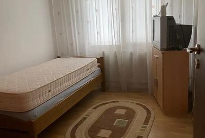 Apartament cu 3 camere decomandat în Sălăjan - 1