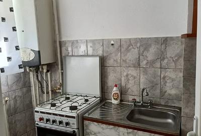 Garsonieră decomandată în Central - 4
