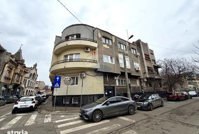 Apartament cu 3 camere, mobilat în Central - 1