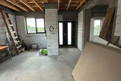 Casă cu 3 camere cu Teren 250 Mp în Crevedia - 4