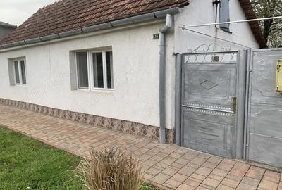 Casă cu 2 camere cu Teren 500 Mp în Central - 2