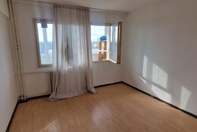 Apartament cu 2 camere decomandat în Malu Roșu - 10