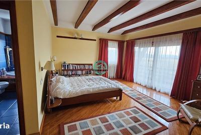 Casă cu 4 camere în Central - 8